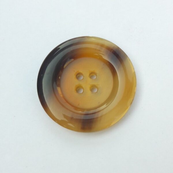 Premium Horn Buttons with Classic Finish for Fashion & Accessories - Image 3